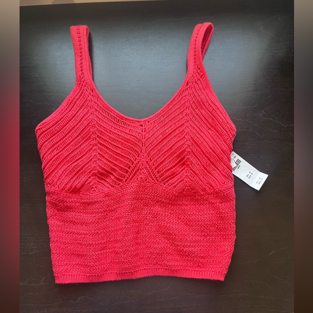 Abercrombie & Fitch - Red Knit Crop Top